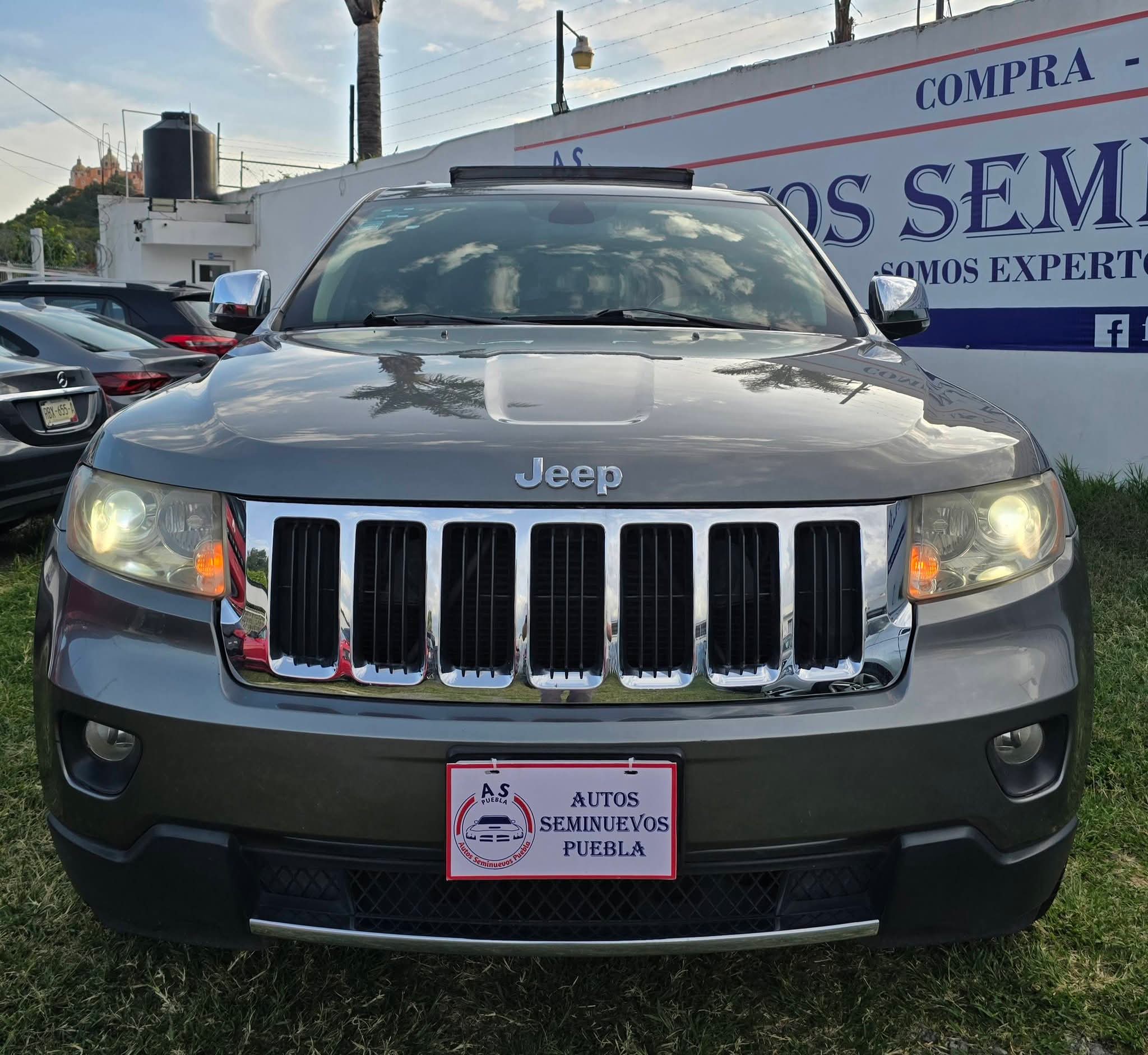 Jeep GRAND CHEROKEE 2013